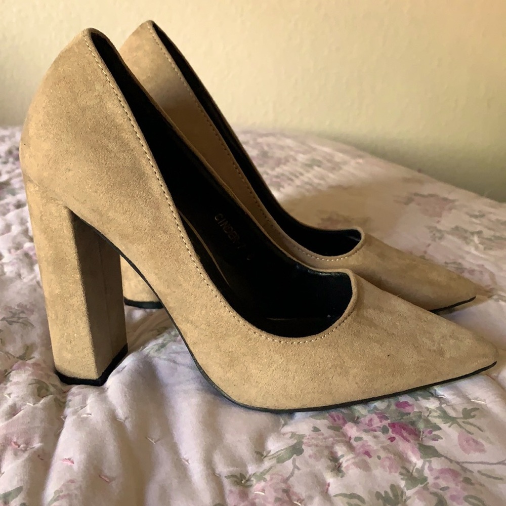Tan new heels